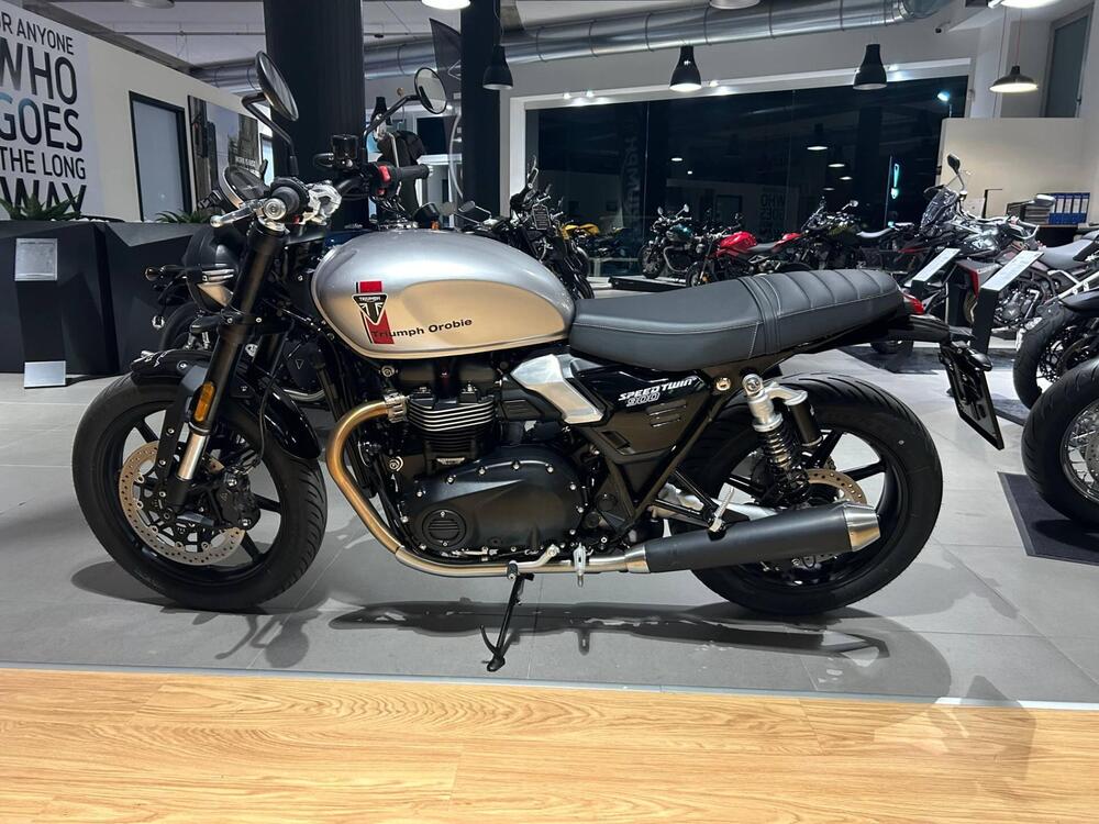 Triumph Speed Twin 900 (2025 - 26) (3)