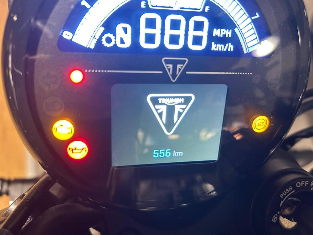 Triumph Speed Twin 900 (2025 - 26) (5)