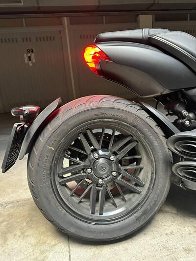 Triumph Rocket 3 R (2021 - 24) usata