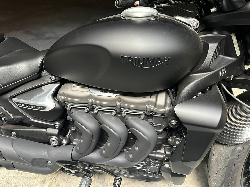 Triumph Rocket 3 R (2021 - 24) (3)