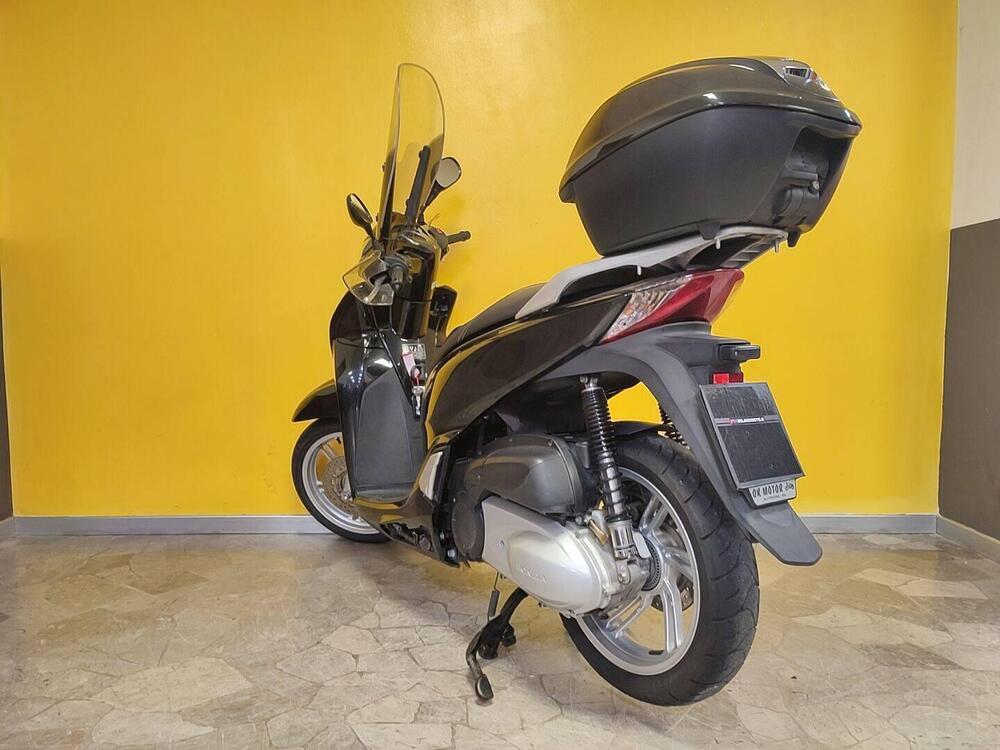 Honda SH 300 i ABS (2016 - 20) (4)