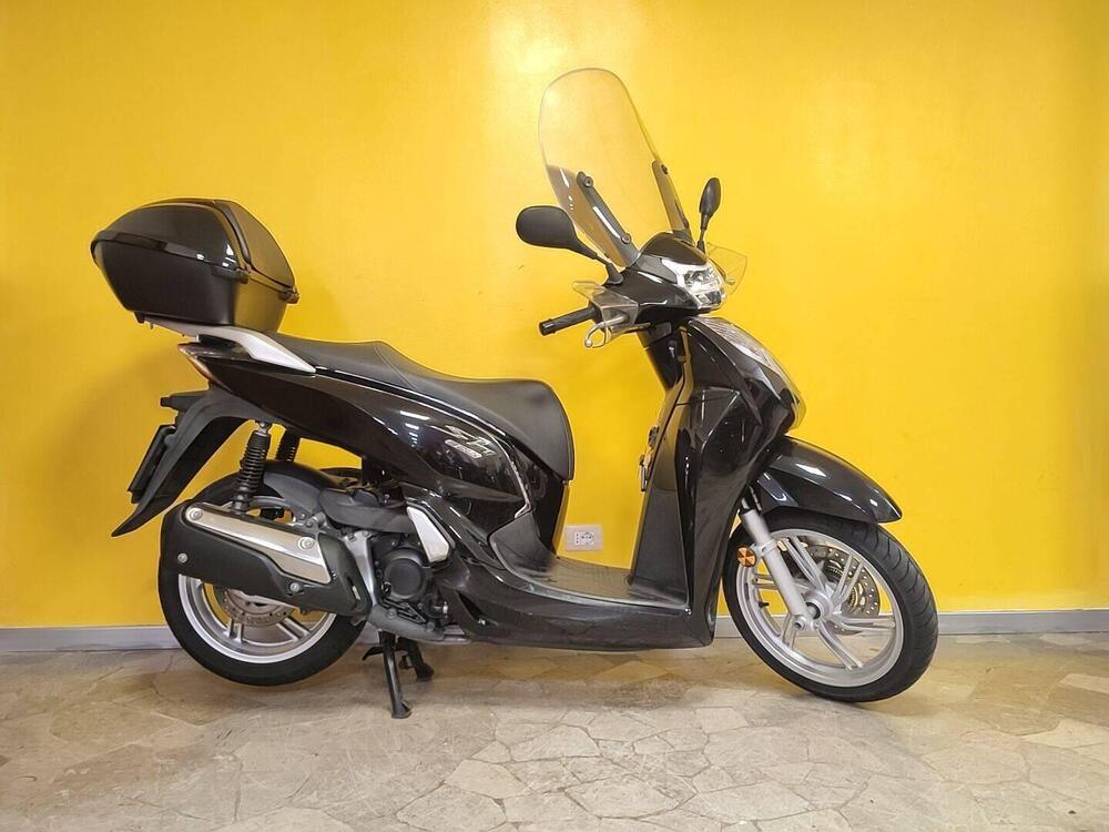 Honda SH 300 i ABS (2016 - 20) (3)