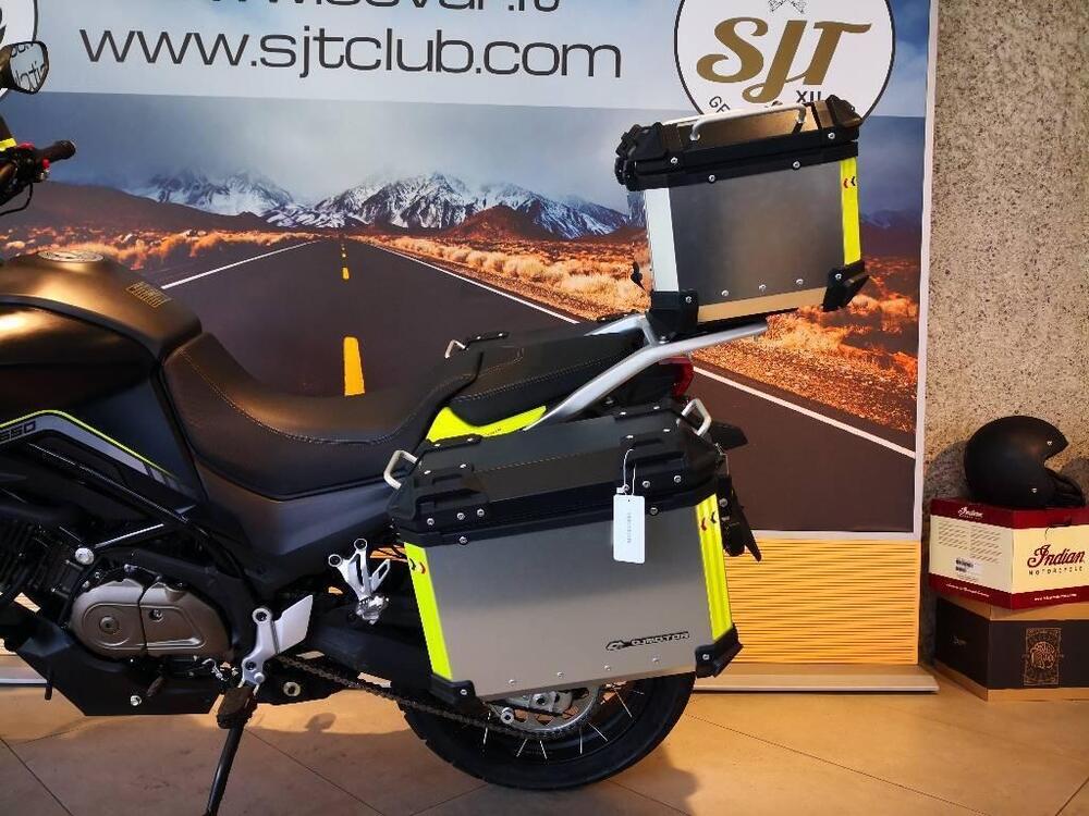 QJ Motor SVT 650 X (2025 - 26) (9)