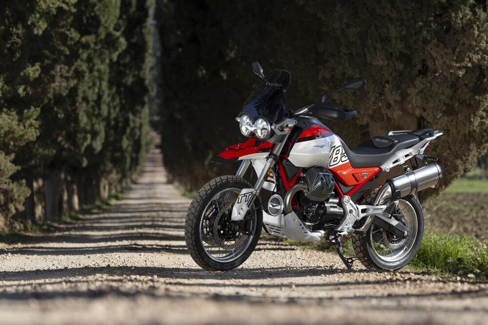 Moto Guzzi V85 TT (2024 - 25)