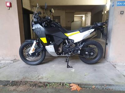 Husqvarna Norden 901 (2022 - 25) usata