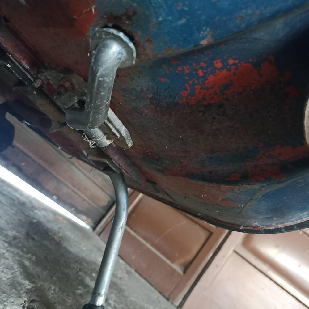 Vespa V5A2T  2ª serie 3 marce faro quadrato ruote 9" (6)