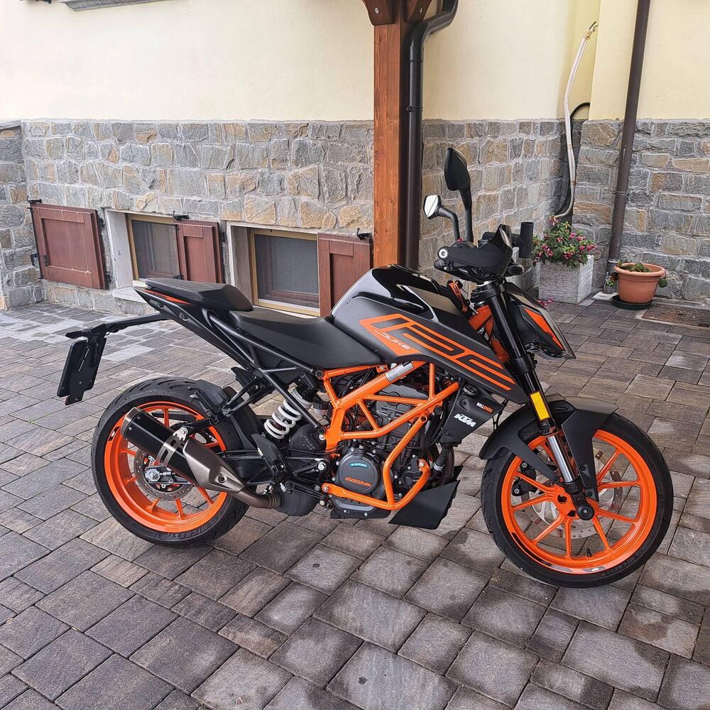 KTM 125 Duke (2021 - 23) (2)