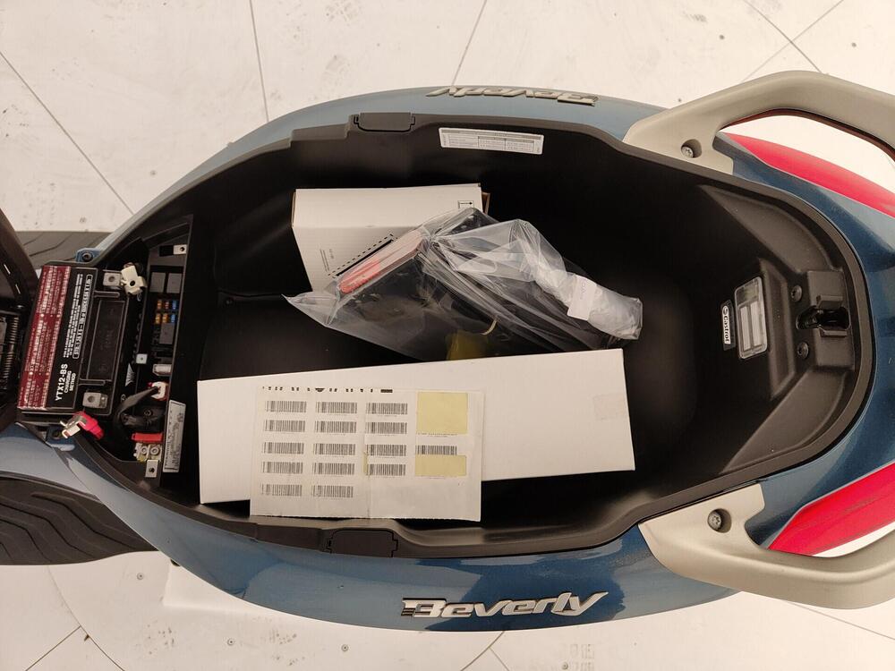 Piaggio 1 Active (2022 - 26) (11)