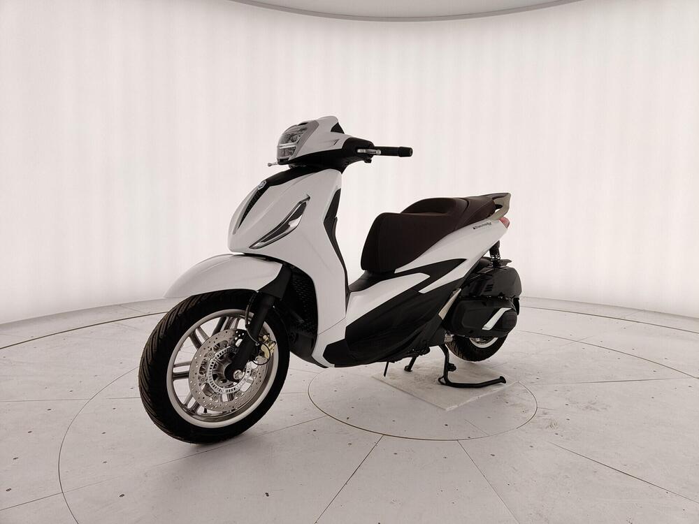 Piaggio Beverly 400 S (2025 - 26)