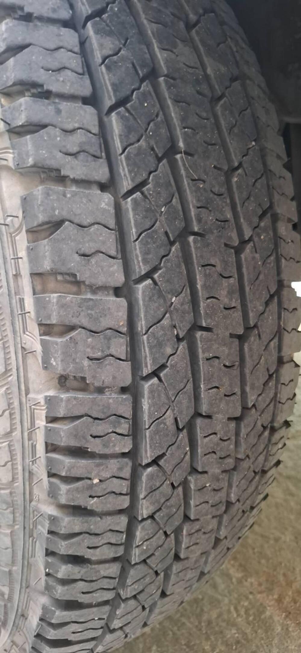 Land Rover Defender usata a Alessandria (6)