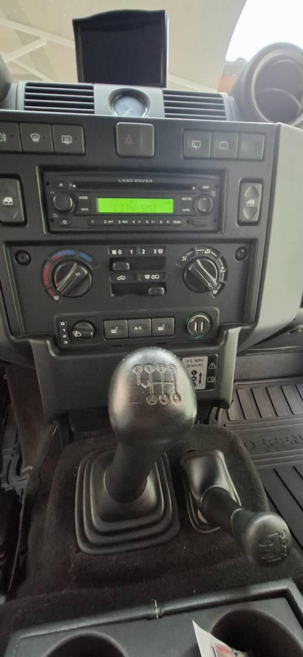 Land Rover Defender usata a Alessandria (8)