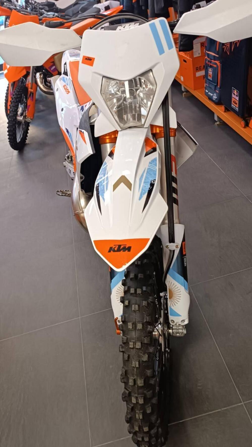 KTM 300 EXC TBI Six Days (2024) (4)