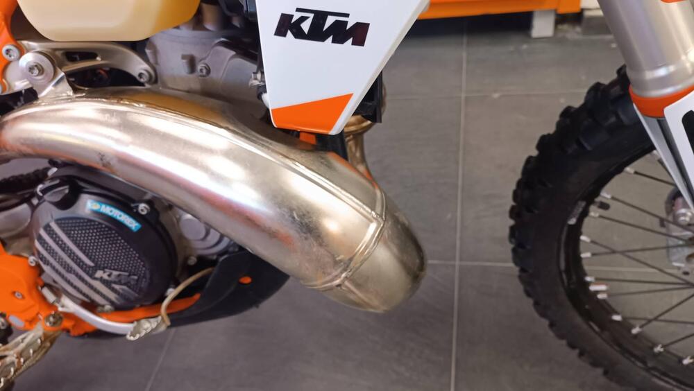 KTM 300 EXC TBI Six Days (2024) (5)