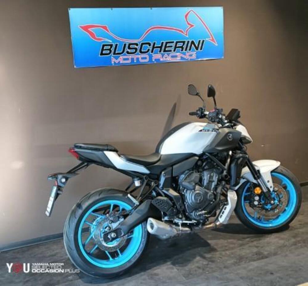 Yamaha MT-07 Y-AMT (2025 - 26) (4)