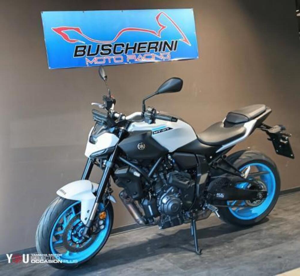 Yamaha MT-07 Y-AMT (2025 - 26) (7)