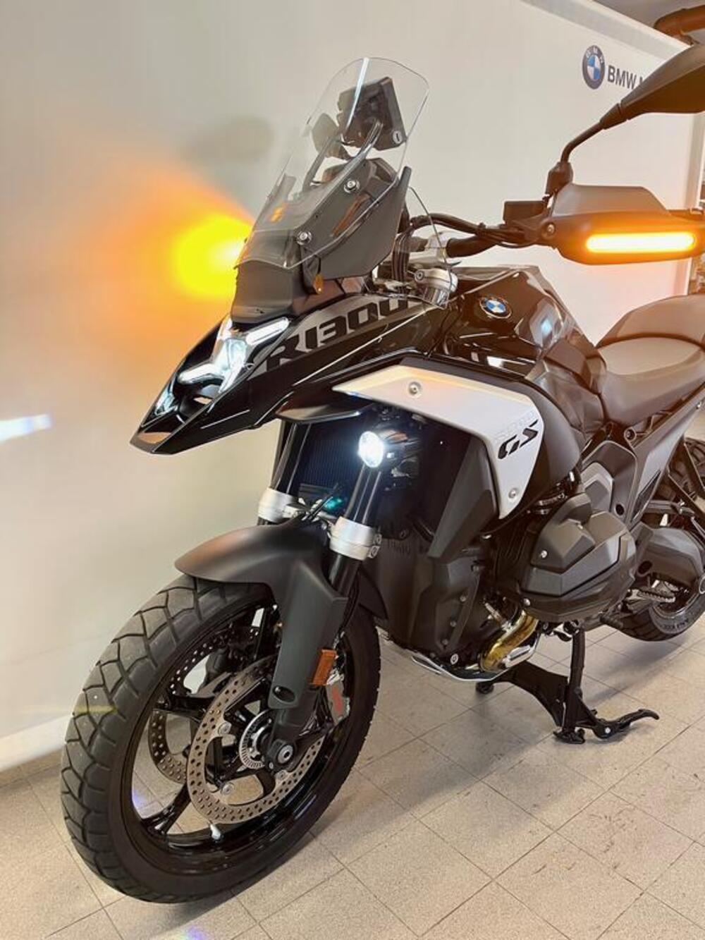 Bmw R 1300 GS (2023 - 26) (3)