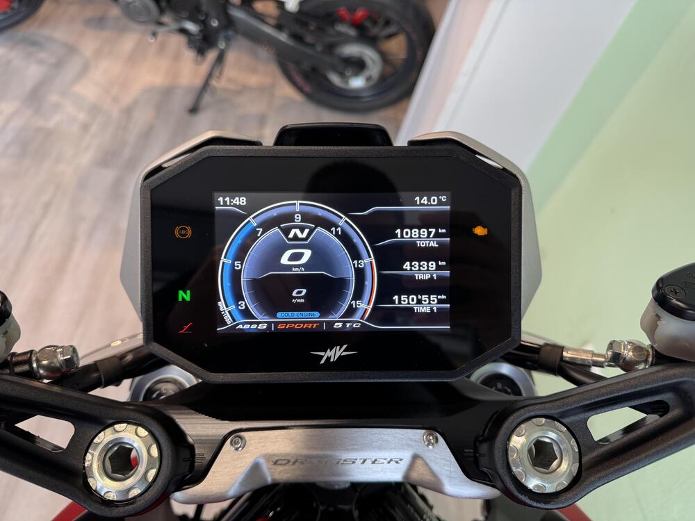 MV Agusta Dragster 800 Rosso (2021 - 23) (3)