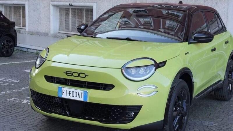 Nuova Fiat 600 Sport: spunta una versione inedita del B-SUV torinese [Foto Spia]