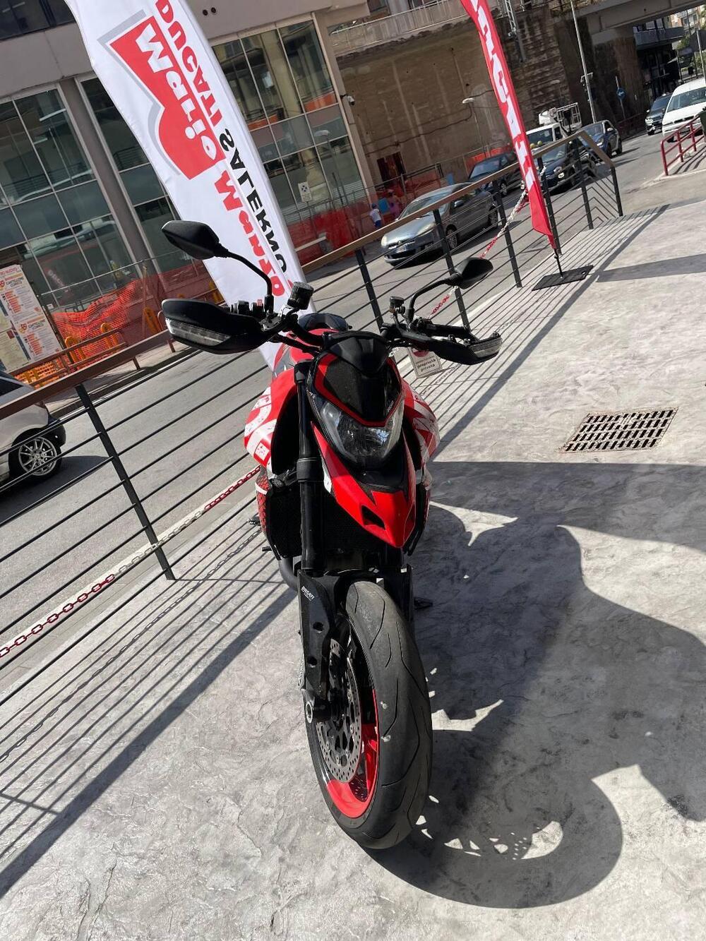 Ducati Hypermotard 950 RVE (2022 - 25) (2)
