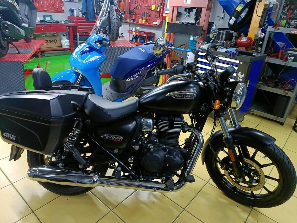 Royal Enfield Meteor 350 (2021 - 26)