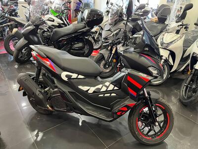 Aprilia SR GT 200 Replica (2024 - 25) usata