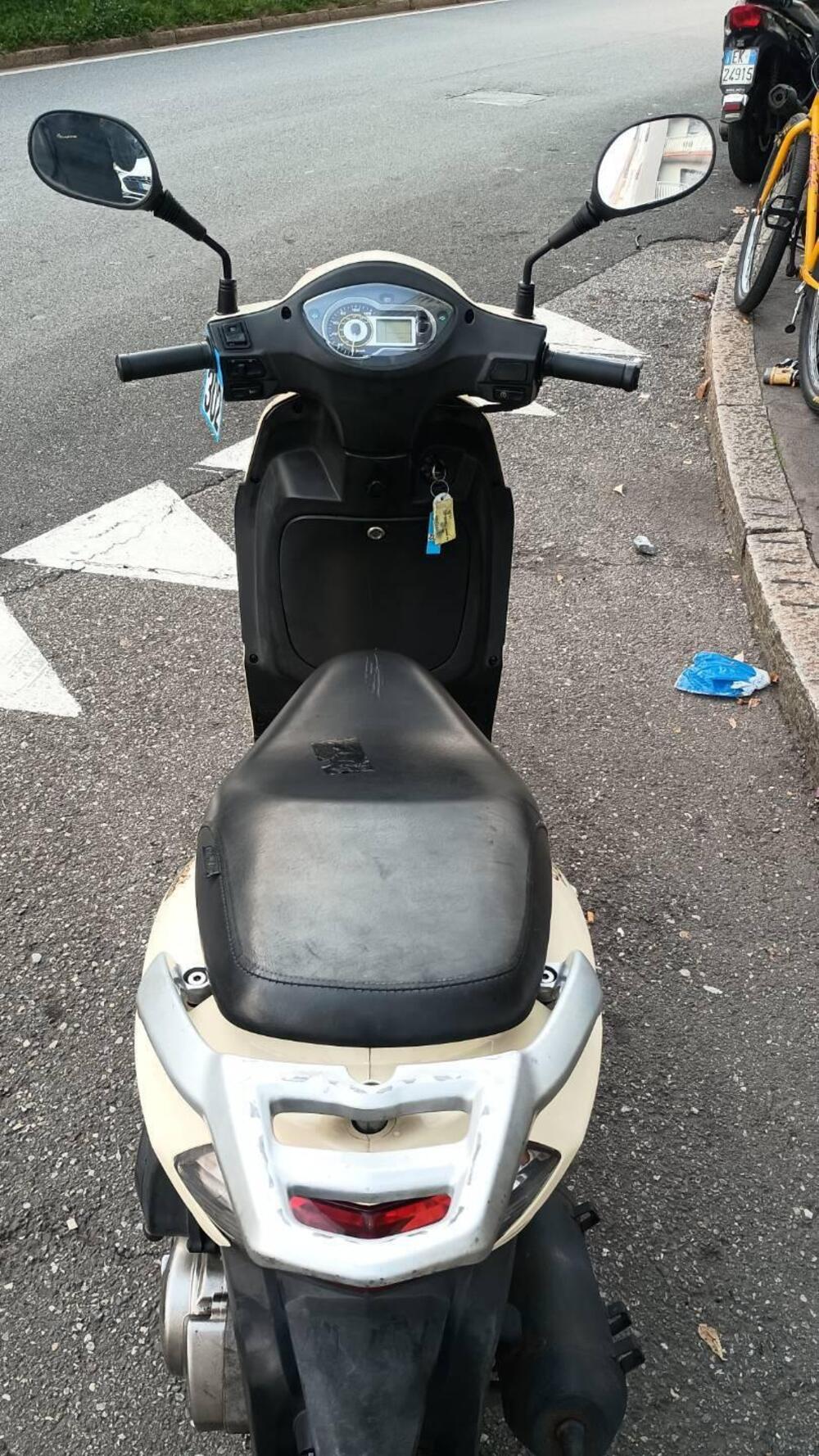 Peugeot Tweet 125 Pro (2010 - 16) (3)