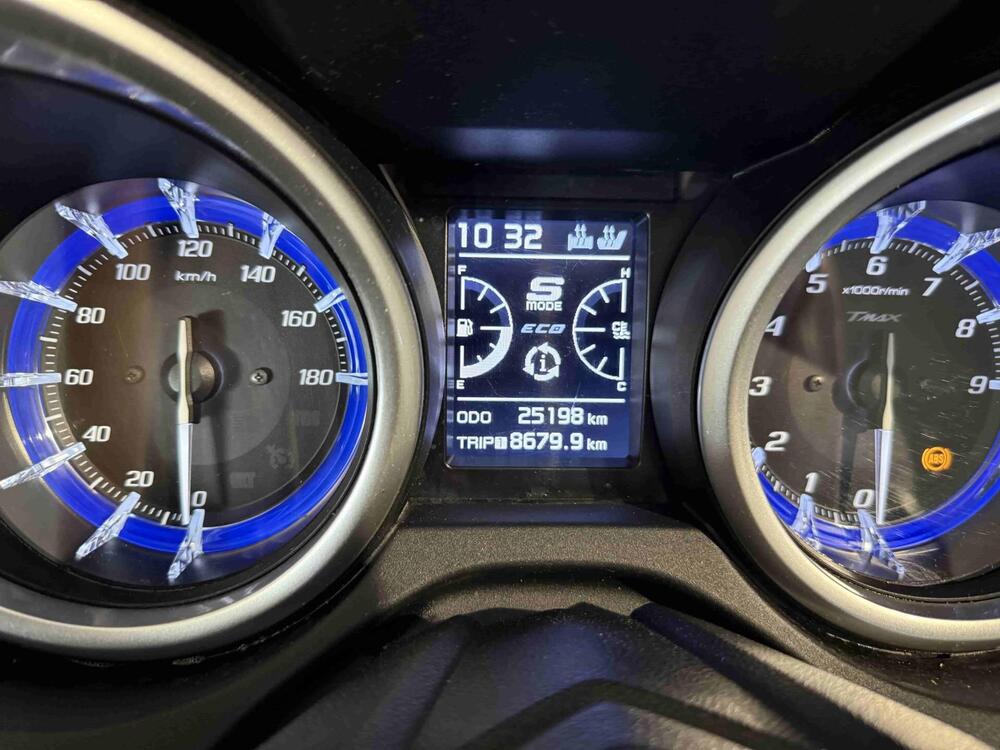 Yamaha T-Max 530 DX (2017 - 19) (7)