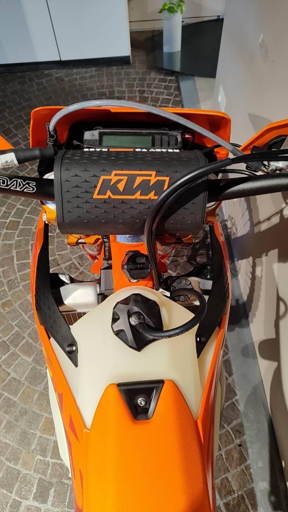 KTM 300 EXC Six Days (2025) (7)