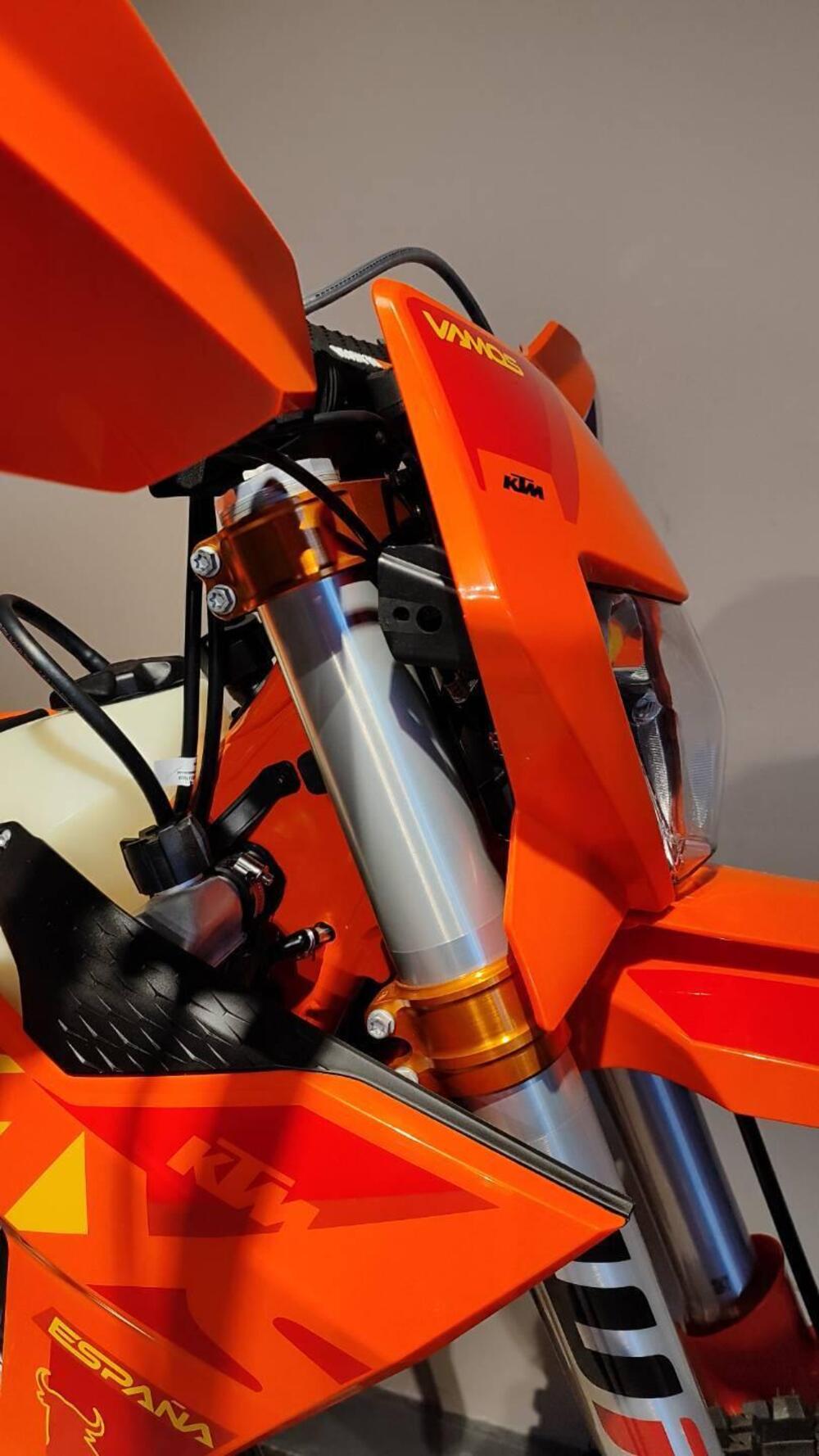 KTM 300 EXC Six Days (2025) (10)