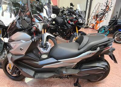 Voge Sfida SR4 MAX (2024 - 25) usata