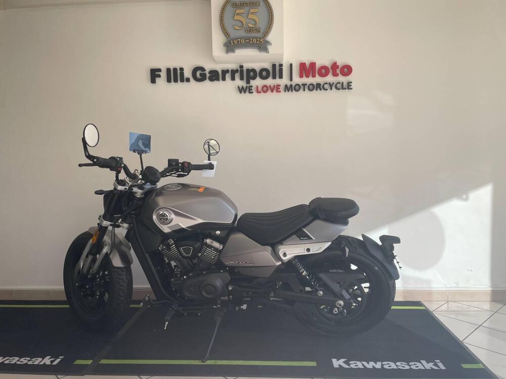 Benelli Leoncino 400 Bobber (2026)