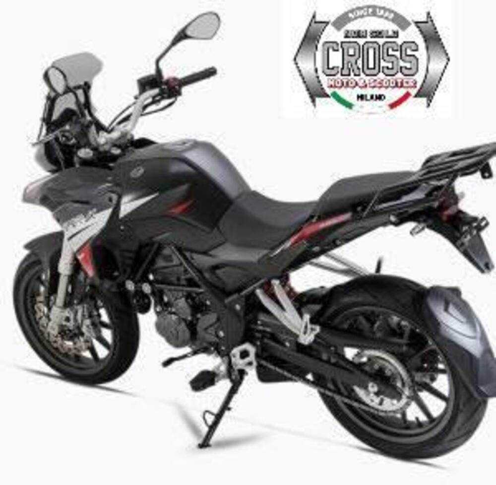 Benelli TRK 251 (2022 - 25) (5)