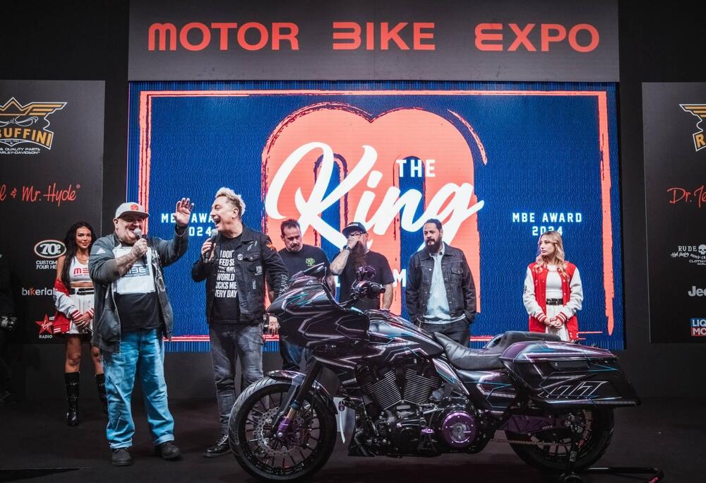 Harley-Davidson 107 Road Glide (2017) - FLTRX (10)