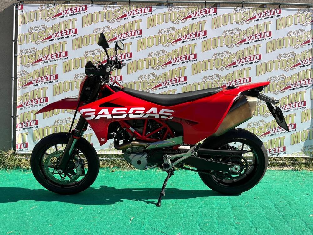 GASGAS SM 700 (2022 - 26) (2)