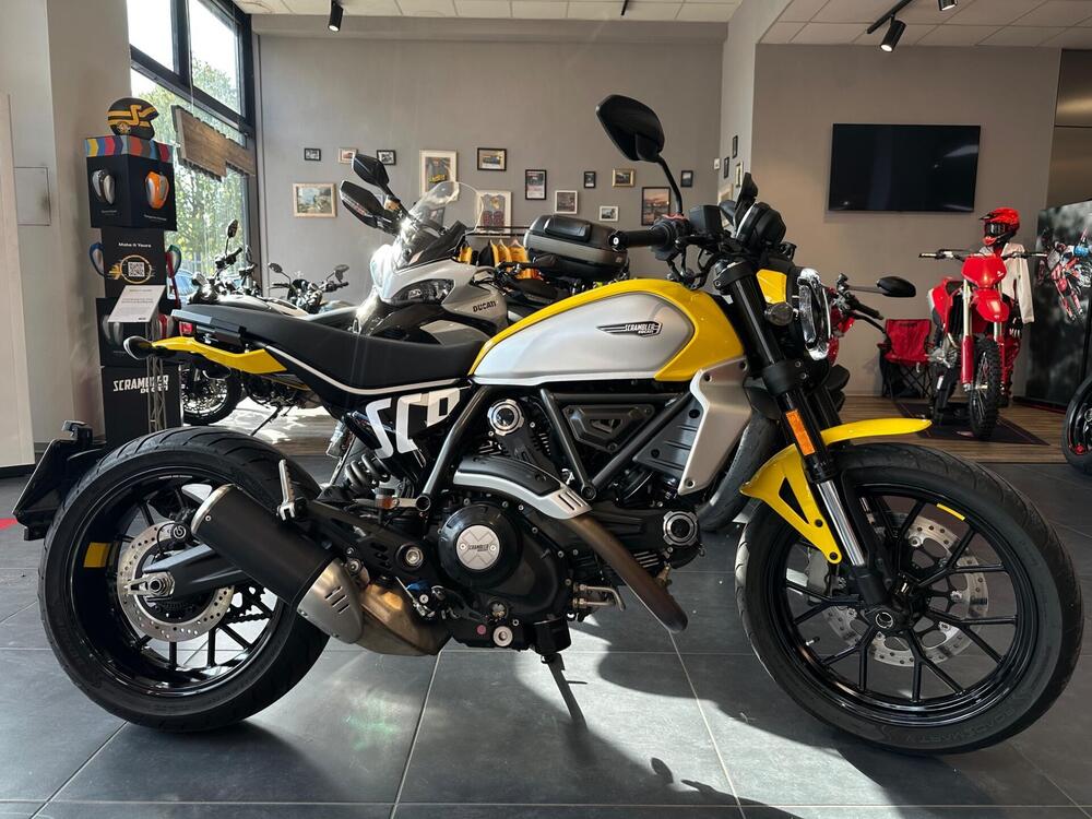 Ducati Scrambler 800 Icon (2023 - 24)