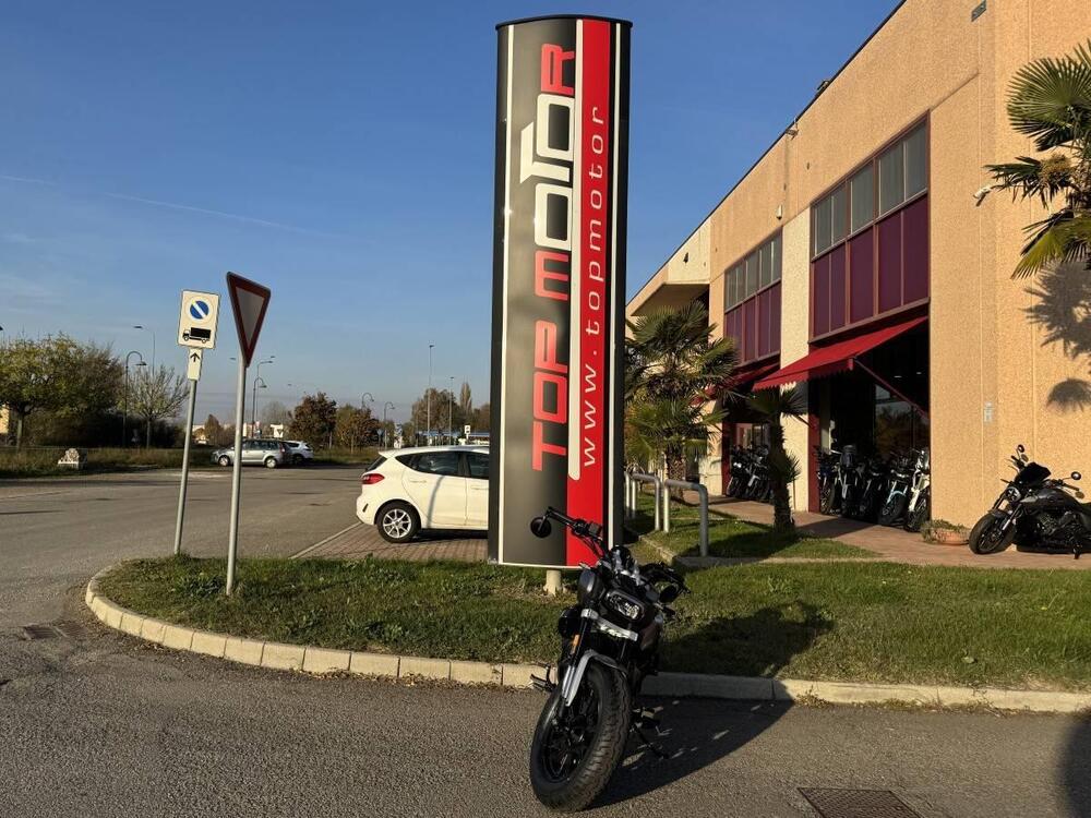 Benelli Leoncino 400 Bobber (2026) (7)