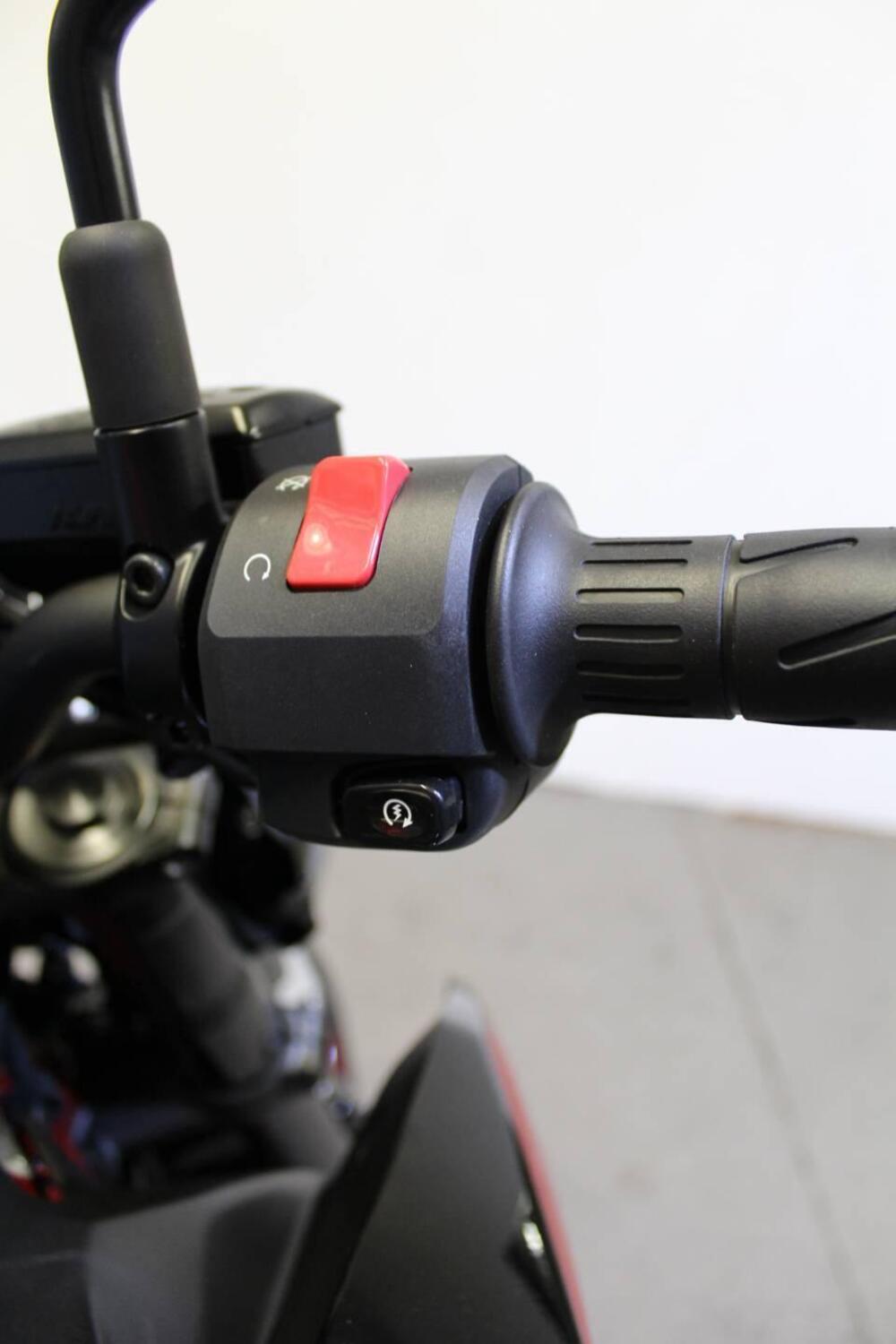 Kawasaki Z 900 (2021 - 24) (11)