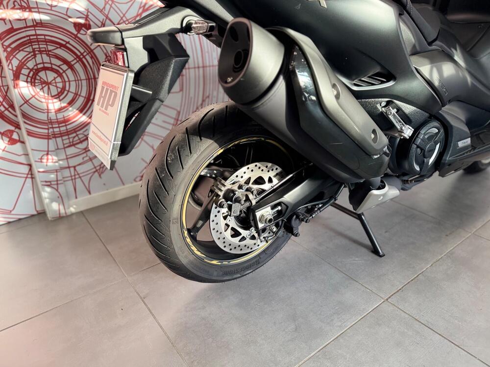 Yamaha T-Max 560 (2020 - 21) (11)