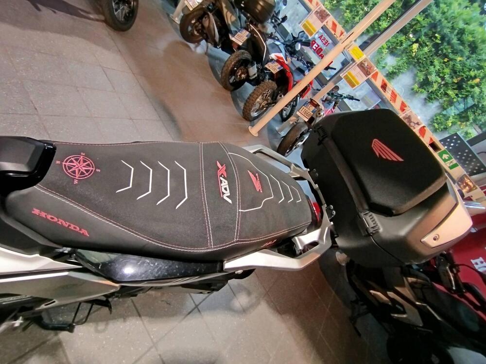 Honda X-ADV 750 DCT Gravel (2021 - 24) (4)