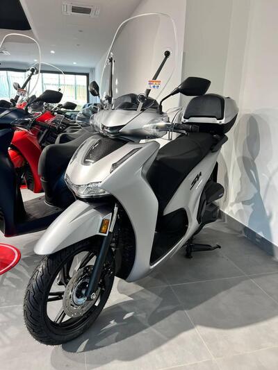 Honda SH 350i GT (2025) nuova