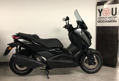 Yamaha X-Max 300 Tech Max (2021 - 24) usata