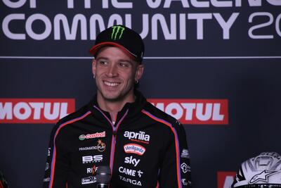 MotoGP 2025. GP di Valencia. Marco Bezzecchi: "Riavere Jorge Martin nel box? Bello per lui e per tutta l'Aprilia"