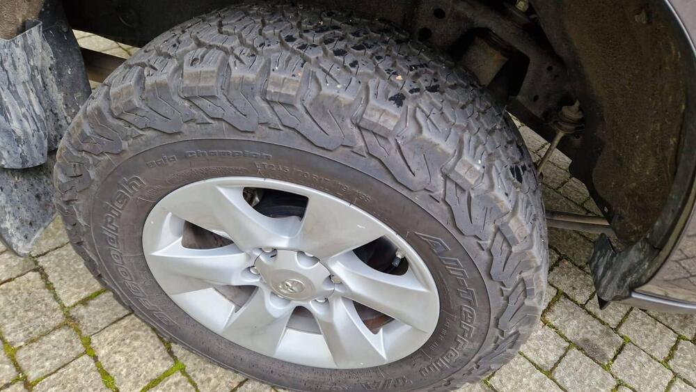 Toyota Land Cruiser usata a Verbano Cusio Ossola (9)