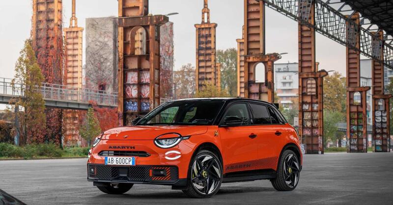 Stellantis: Fiat e Abarth presentano la nuova 600 Sport e 600e Competizione