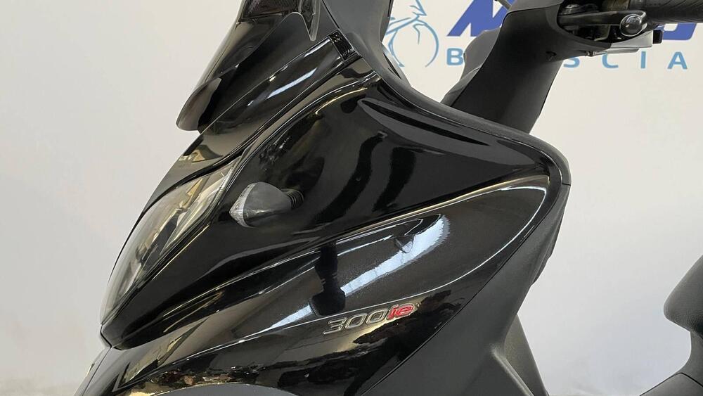 Piaggio Mp3 300 ie Yourban LT (2011 - 16) (17)