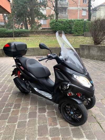 Piaggio Mp3 300 Hpe Sport (2019 - 20) usata