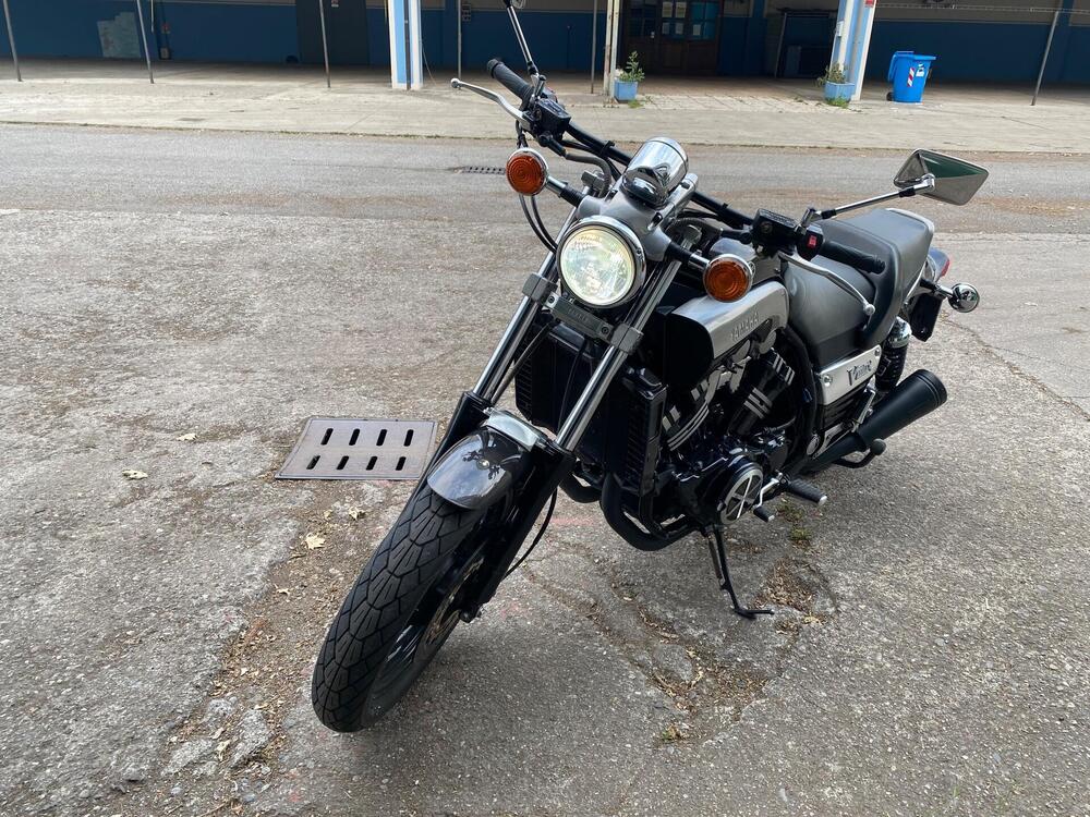Yamaha Vmax 1200 (8)