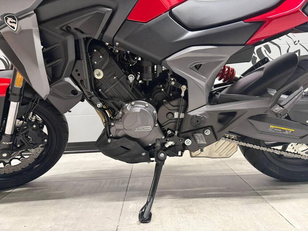 Cyclone RX650 (2025 - 26) (15)