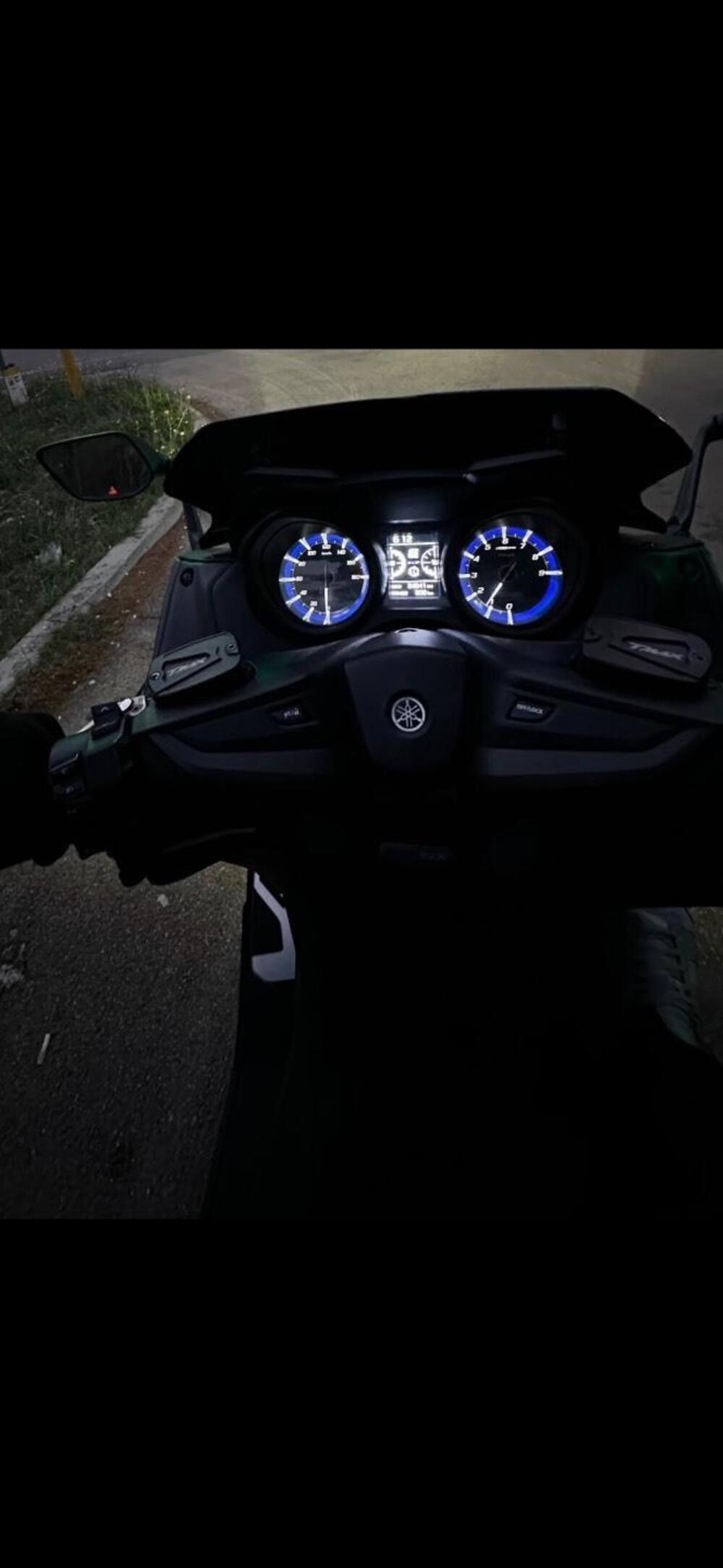 Yamaha T-Max 530 (2017 - 19) (3)