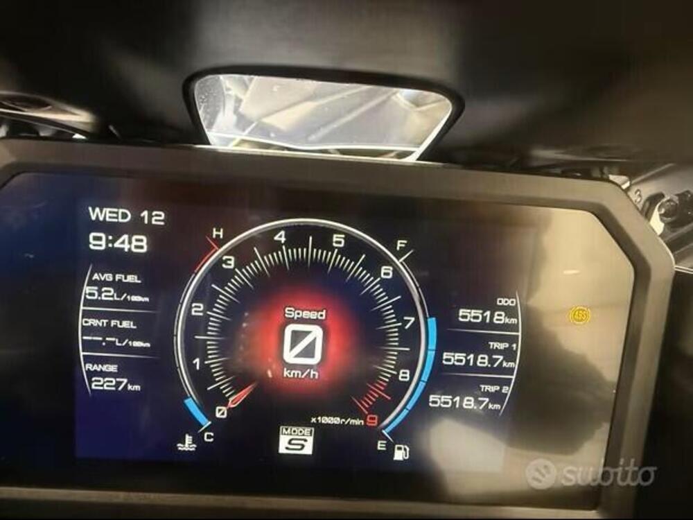 Yamaha T-Max 560 (2022 - 24) (4)